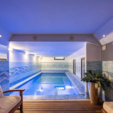Luxury Villa In Girona With Indoor Pool & Garden Base For Costa Brava, France And Barcelona Willa